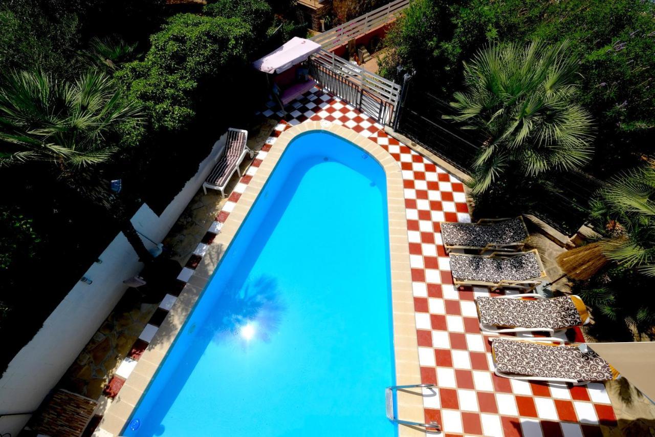 Villa Dorada Suites Tarragona Exterior foto